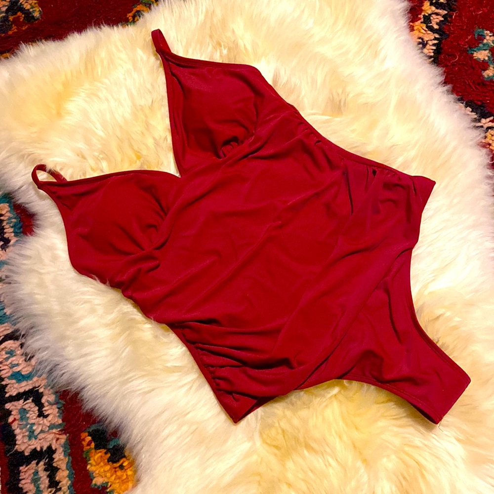 Cupshe - Red one piece - Large